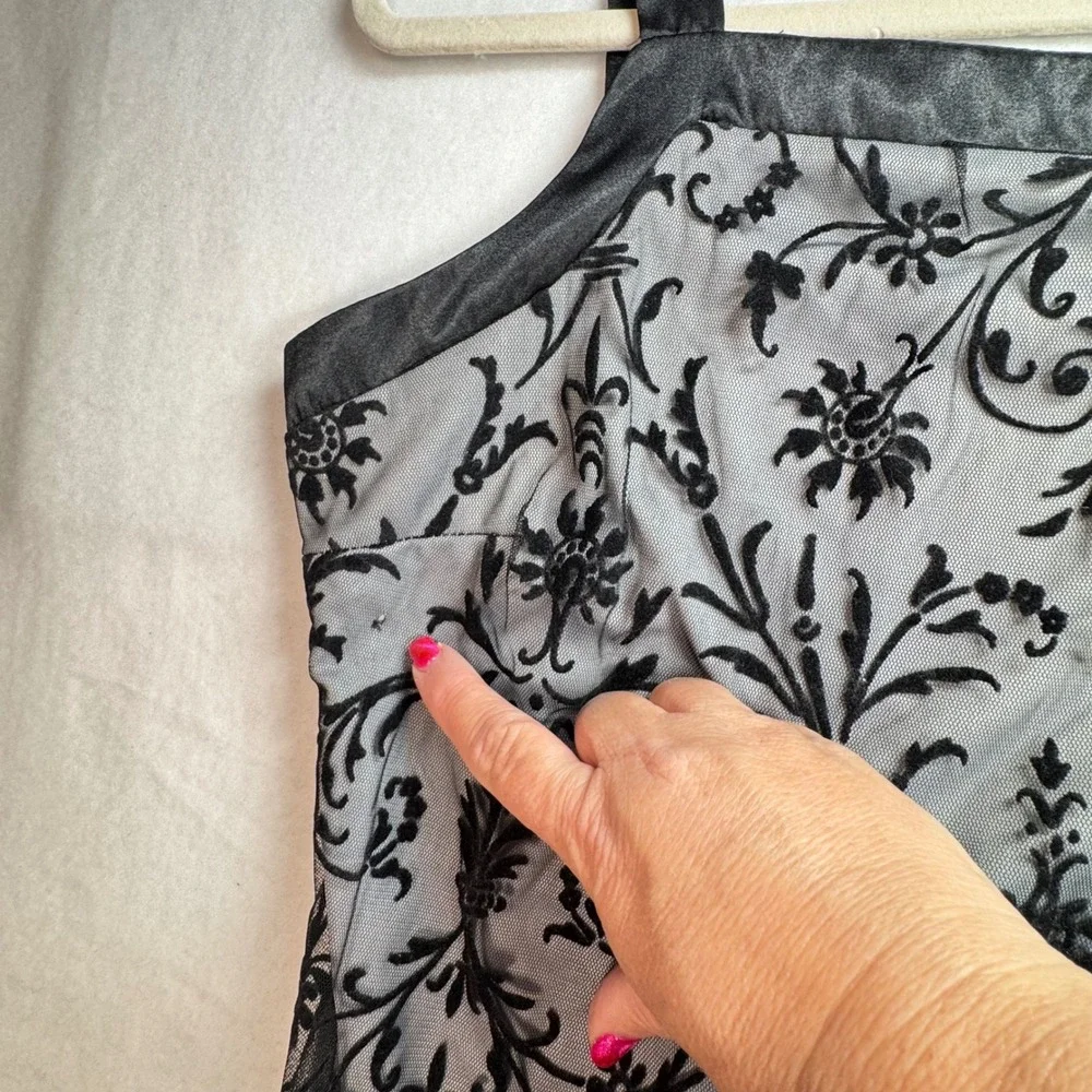 Fiorlini Black Burnout Velvet Maxi Dress Black Whimsygoth Dark Romance 10 READ - Picture 6 of 8